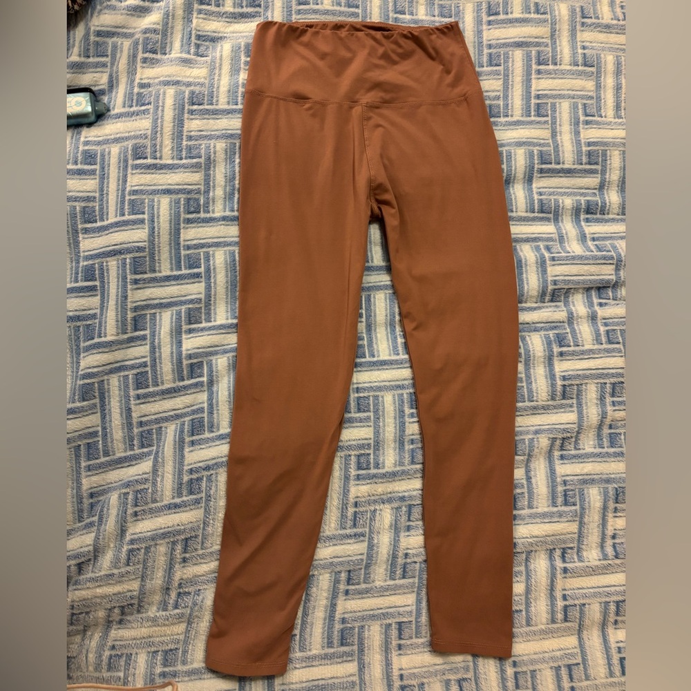 Women’s muted pink leggings